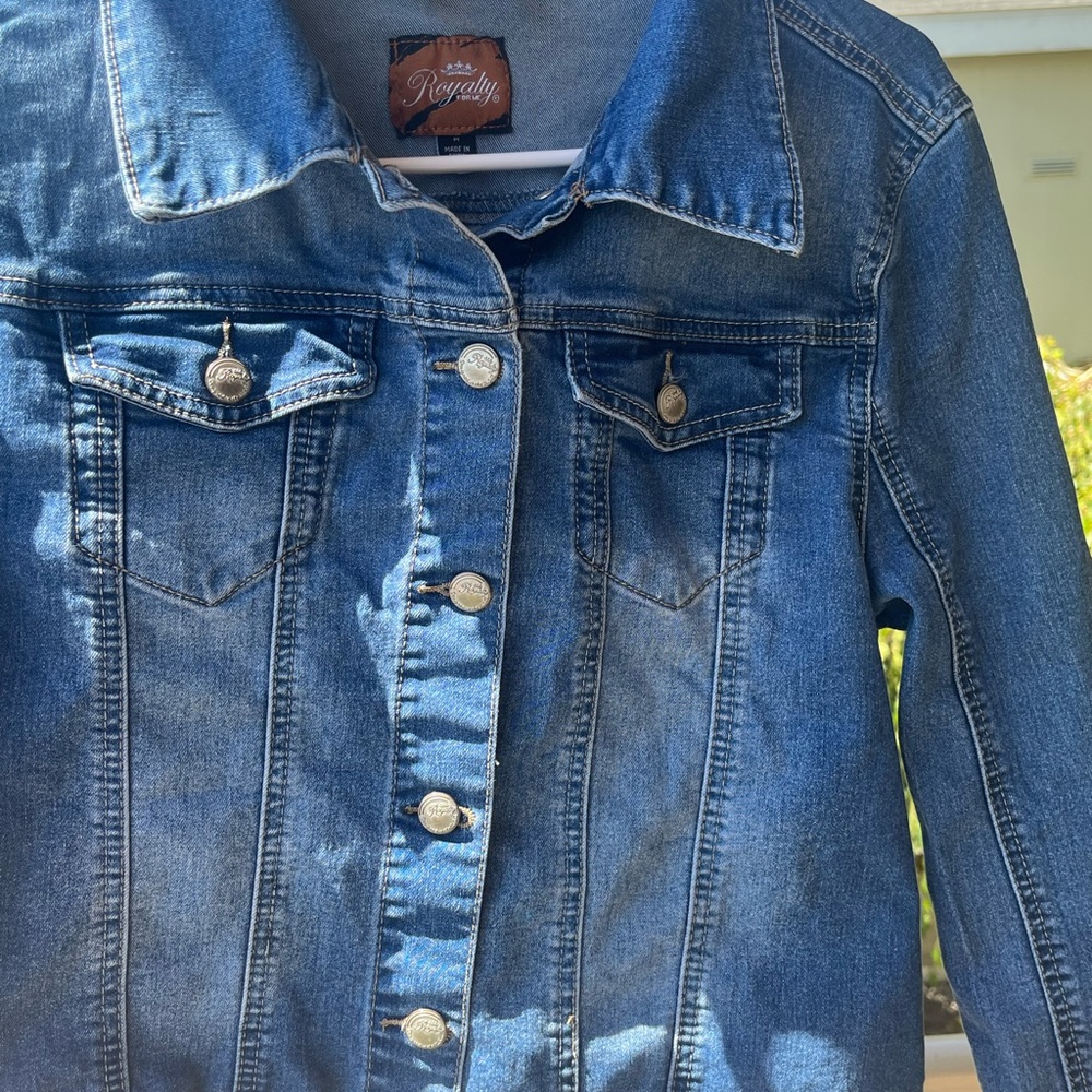 Jean Jacket - Picture 3 of 4